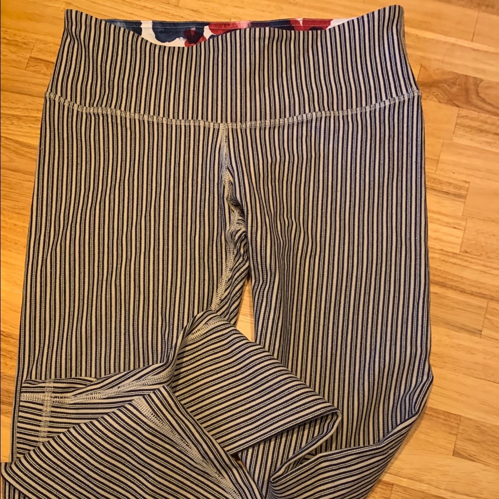 Striped Lululemon Wunder Under leggings